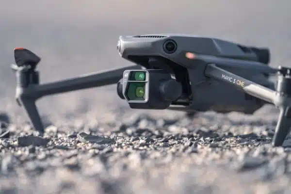 Kiralık DJI Mavic 3 Pro Drone